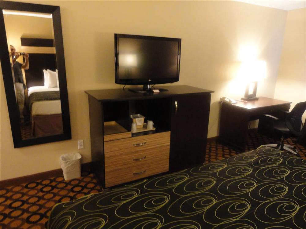 Baymont By Wyndham Kent - Seattle Hotel Room photo